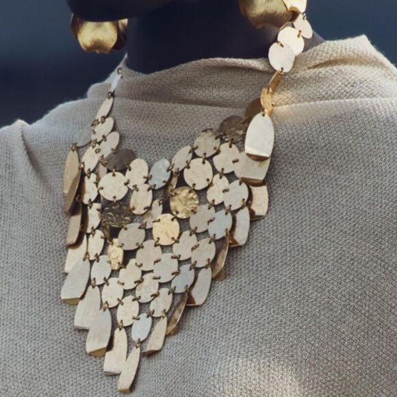 New ZARA SS 24K Metal Plate Hammered Bib Necklace - Picture 1 of 12